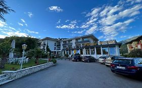 Hotel Piccolo Mondo Torbole Sul Garda Italy
