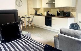#215 1 Bed Serviced Apartment
