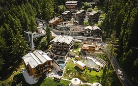 Hotel Cervo Zermatt 5*