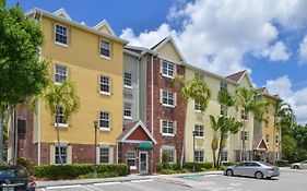 Towneplace Suites West Doral Area  3*