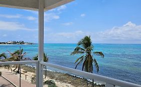 Caribbean Island Hotel Piso 2