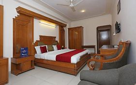Oyo 6886 Hotel Gold Palace New Delhi 3* India