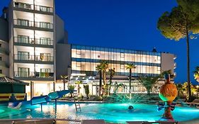 Hotel Mediterranee Bibione 4*