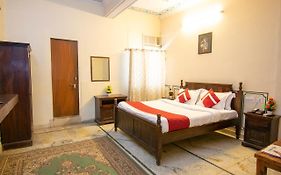 Hotel Raghuraj Palace Jaipur 2*