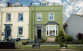 Sleepy Puffin Guest House Tenby