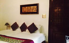 Master Bed And Breakfast New Delhi India