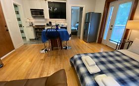 The Parkway Place Guesthouse Toronto 2* Canada