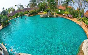 Golden Pine Resort Chiang Rai 4*