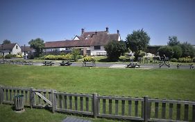 The Stag Alcester 3*