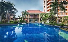 Eastern Grand Palace Hotel Pattaya 4*
