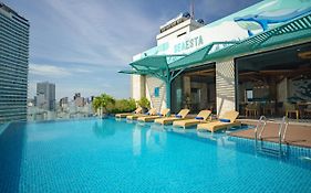 Khách Sạn Seaesta Nha Trang 4*