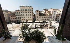 Piazza Campo de' Fiori Luxury Flat View