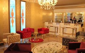 Royal Mersin Hotel  4*