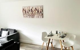 #301 2 Bed Serviced Apartment