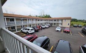 Stay Inn And Suites Niagara Falls 2*