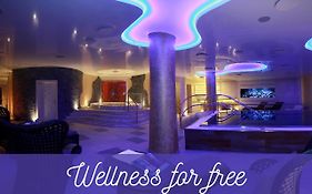 Hotel Ambiente Wellness & Spa  4*
