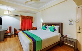 Hotel Crown Ahmedabad 3*