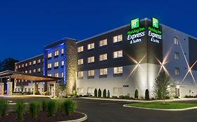Holiday Inn Express Medina Ohio 3*