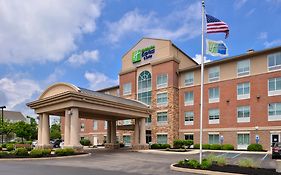 Holiday Inn Express & Suites Cincinnati Mason 3*