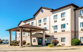 Quality Inn & Suites Salem Near I-57  United States