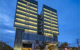 Luminor Hotel Jemursari Surabaya Indonesia