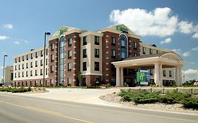 Holiday Inn Express & Suites Marion Northeast, An Ihg Hotel  3* United States