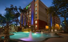 Holiday Inn Express & Suites San Antonio Medical Ctr North 3*