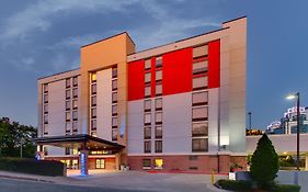 Holiday Inn Express & Suites Atlanta N-perimeter Mall Area 2*