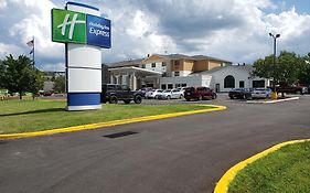Holiday Inn Express Pittsburgh North Harmarville 2*