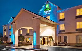 Holiday Inn Express & Suites Frackville