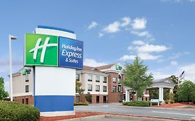 Holiday Inn Express in Tappahannock Va