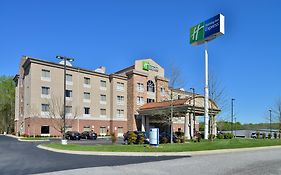 Holiday Inn Express Columbia Tennessee 3*
