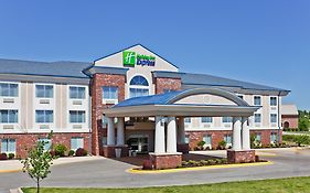Holiday Inn Express Paragould Arkansas 2*