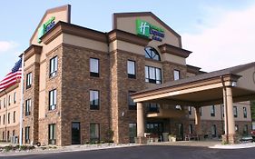 Holiday Inn Express And Suites Arkadelphia Caddo Valley 2*