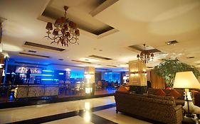 Grand Jatra Hotel Pekanbaru 5*