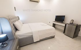 Khách Sạn White Diamond - The Art Hotel