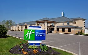 Holiday Inn Express London Ohio 2*