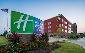 Holiday Inn Express Southaven 3*
