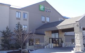 Holiday Inn Express Bonner Springs Kansas 2*