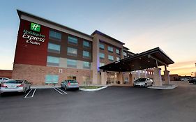 Holiday Inn Express And Suites Detroit Northwest Livonia 2*