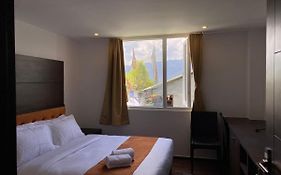 9 Atop Hotel Gangtok