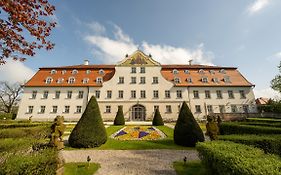 Hotel Schloss  4*