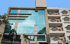 Hotel Nivedita Varanasi