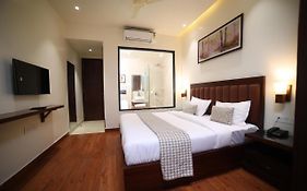Hotel Orchid Bhiwani 4*