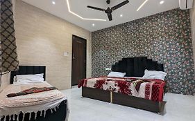 Hotel Shikhar Inn Ujjain  India