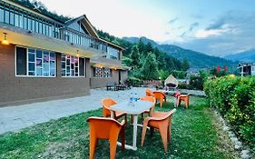 Iva Manali- A Luxury Mountain View Cottages