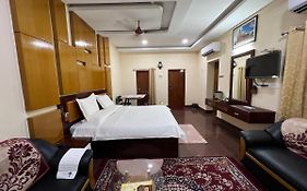 Hotel Tamilnadu Thanjavur 3*