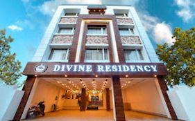 Hotel Divine Residency Haridwar 4*