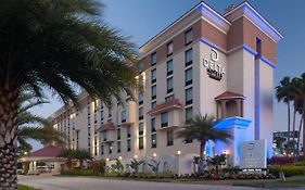Delta Hotels By Marriott Orlando 4*
