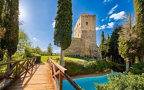Castello Di Tornano Wine Relais 2*